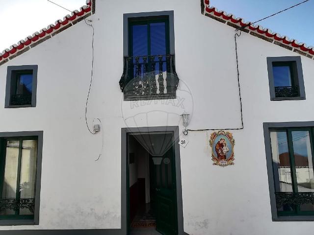 Moradia T2 à venda em Santo António de Nordestinho, Nordeste RE/MAX Portugal