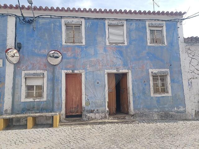 Moradia T2 à venda em Santana, Nisa RE/MAX Portugal