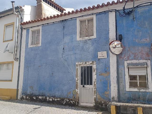 Moradia T2 à venda em Santana, Nisa RE/MAX Portugal