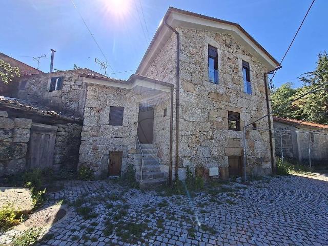 Moradia T2 à venda em Seia, São Romão e Lapa dos Dinheiros, Seia RE/MAX Portugal