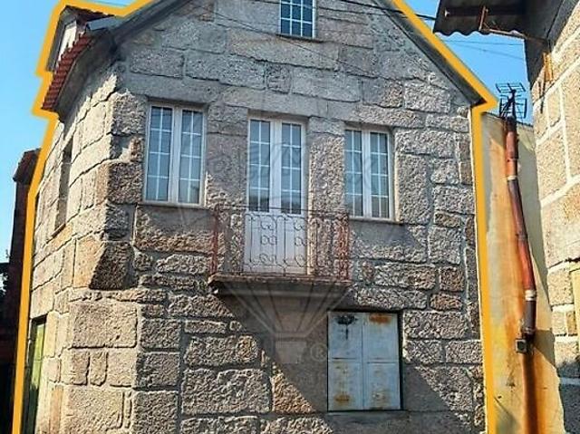 Moradia T2 à venda em Silgueiros, Viseu RE/MAX Portugal