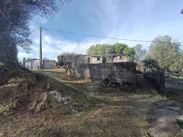 Moradia T2 à venda em Ponte da Barca