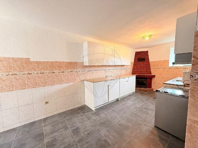 Moradia T2 à venda em Paul, Covilhã RE/MAX Portugal
