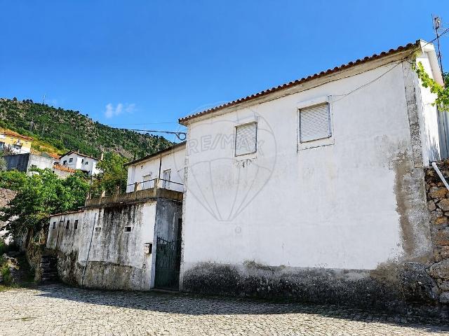 Moradia T2 à venda em Parada do Bispo e Valdigem, Lamego RE/MAX Portugal