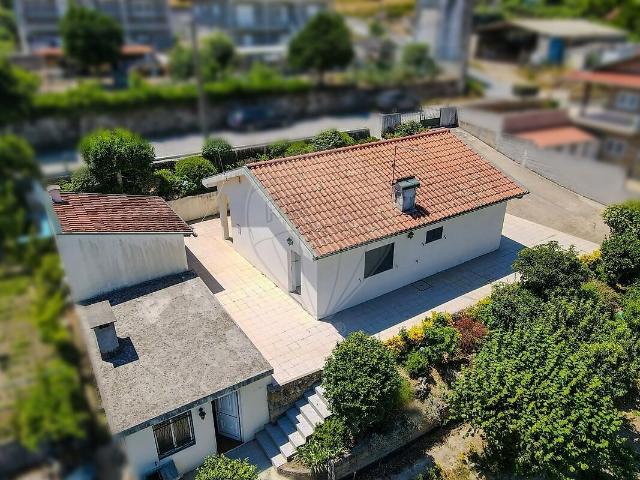 Moradia T2 à venda em Paredes de Viadores e Manhuncelos, Marco de Canaveses RE/MAX Portugal