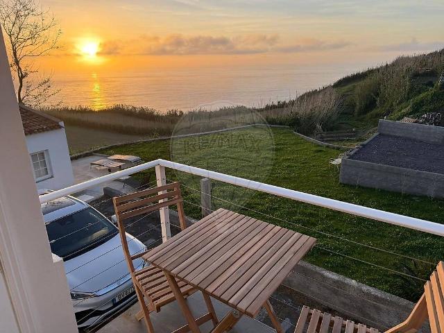 Moradia T2 à venda em Pilar da Bretanha, Ponta Delgada RE/MAX Portugal