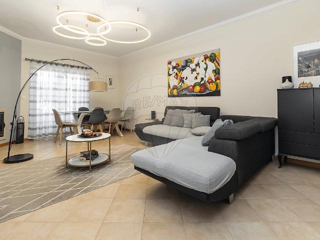 Moradia T2 à venda em Quinta do Conde, Sesimbra RE/MAX Portugal