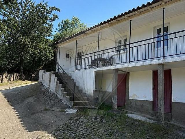 Moradia T2 à venda em Quintela de Lampaças, Bragança RE/MAX Portugal