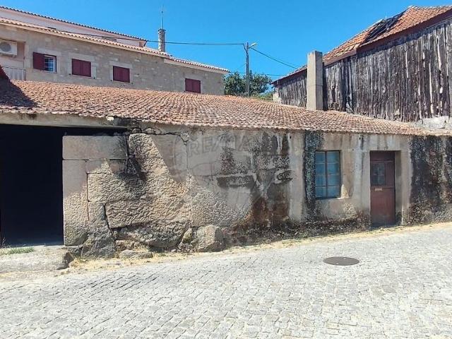 Moradia T2 à venda em Rabaçal, Mêda RE/MAX Portugal