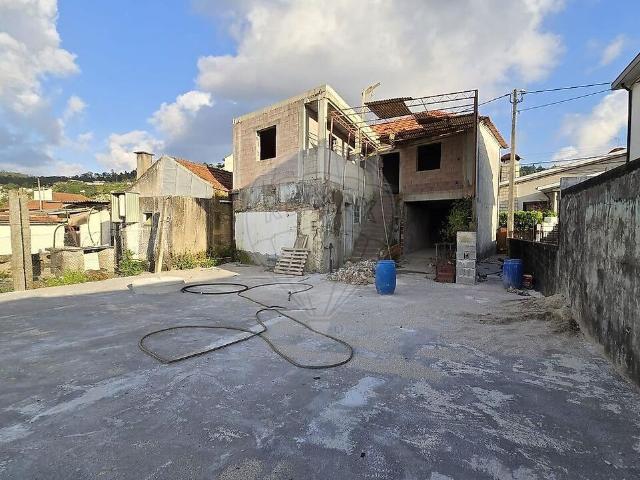 Moradia T2 à venda em Reguenga, Santo Tirso RE/MAX Portugal