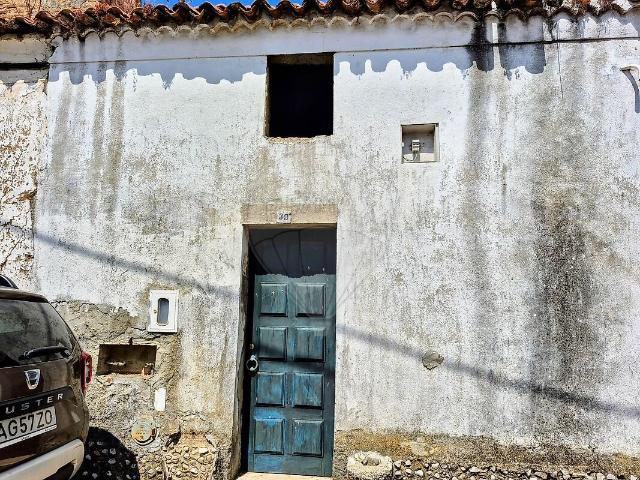 Moradia T2 à venda em Tolosa, Nisa RE/MAX Portugal