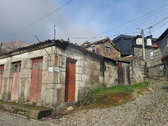 Moradia T2 à venda em Telões, Vila Pouca de Aguiar RE/MAX Portugal