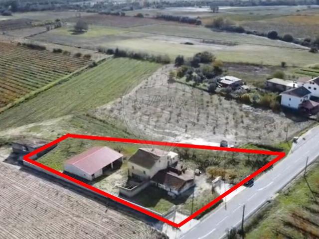 Moradia T2 à venda em Vale Formoso e Aldeia do Souto, Covilhã RE/MAX Portugal