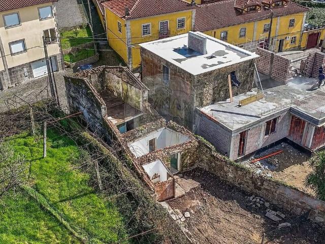 Moradia T2 à venda em Vila Verde e Barbudo, Vila Verde RE/MAX Portugal