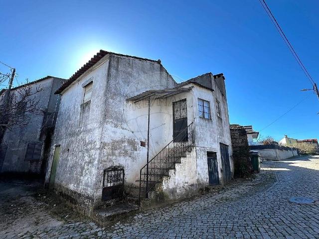 Moradia T2 à venda em Vila Chã, Alijó RE/MAX Portugal