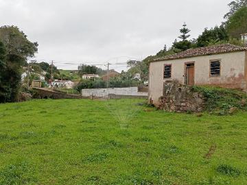 Moradia T2 à venda em Vila do Porto