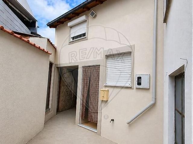 Moradia T2 à venda em Vilar Seco, Nelas RE/MAX Portugal