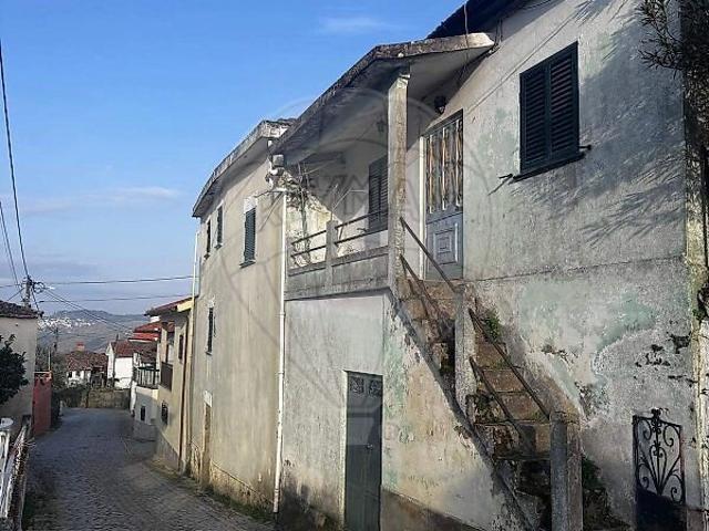Moradia T2 à venda em Vilarinho de São Romão, Sabrosa RE/MAX Portugal