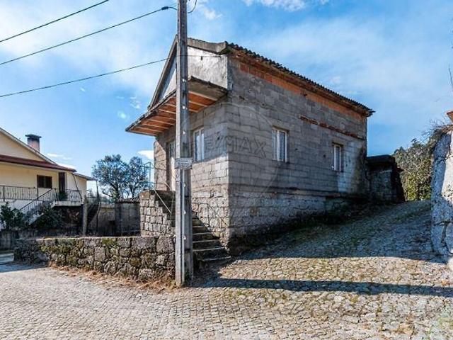 Moradia T2 à venda em Vilela, Seramil e Paredes Secas, Amares RE/MAX Portugal