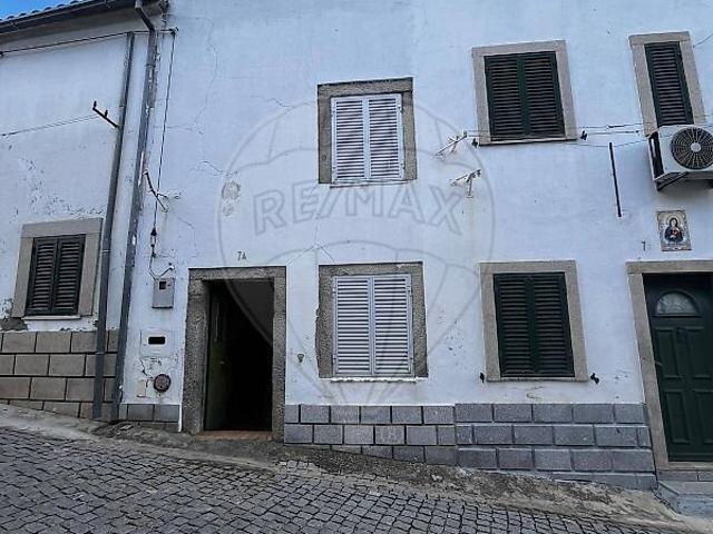 Moradia T2 à venda em Zebreira e Segura, Idanha a Nova RE/MAX Portugal