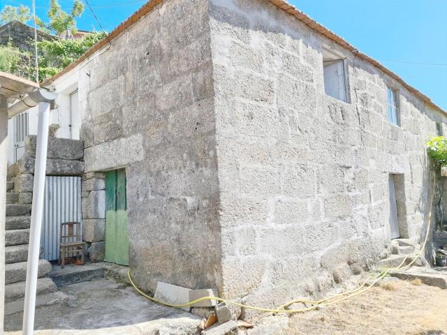 Moradia T2 / Baião, Campelo e Ovil