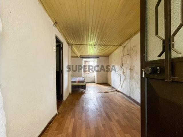 MORADIA T2 C/ ANEXOS