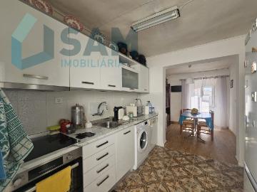 Moradia T2 com 622m² de terreno e fantástico espaço exterior. 60m² A dos Cunhados e Maceira