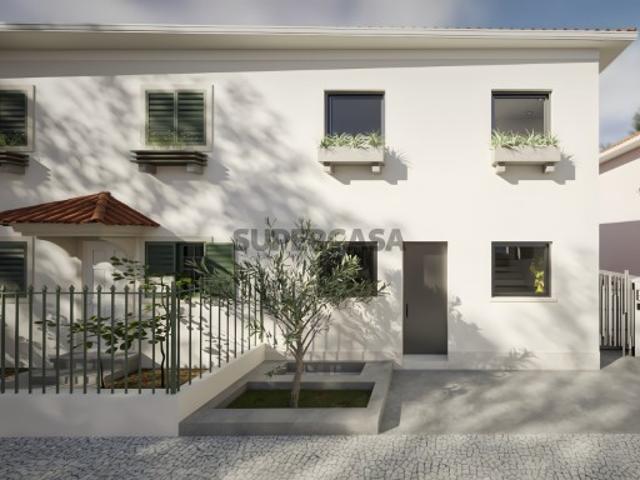 Moradia T2 com terraço no Beato, Lisboa