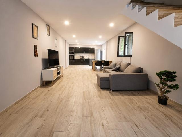 Moradia T2 com Terraço, Logradouro e Suíte no Centro de Alter do Chão