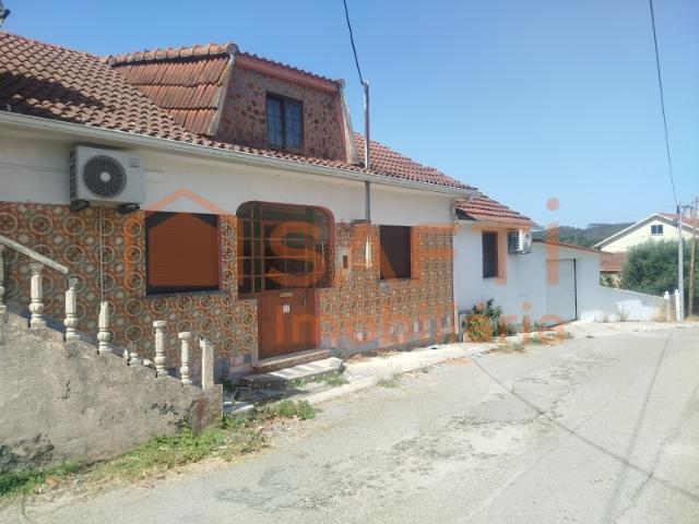 Moradia T2 com terreno