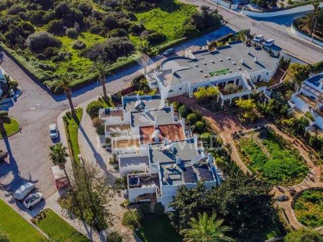 Moradia t2 com vista mar em condomínio fechado, ferragudo