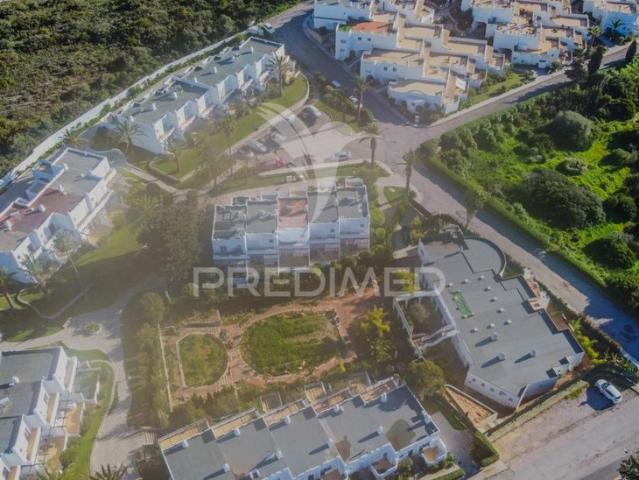 Moradia t2 com vista mar em condomínio fechado, ferragudo