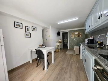 Moradia T2 com Alojamento Local no Douro Vinhateiro – Conforto, Charme e Investimento