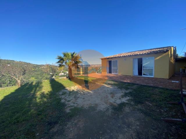 Moradia T2 com amplo Terreno em Estoi Faro 95m² Conceição e Estói