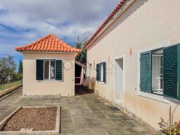 Moradia T2 com anexo e terreno, Livramento, Funchal | Ref. Q. 113m² Imaculado Coração De Maria