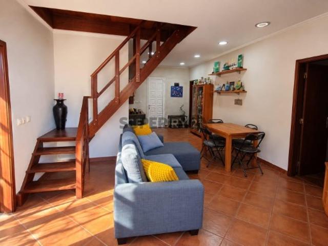 Moradia T2 com excelente espaço exterior na Baixa da Banheira