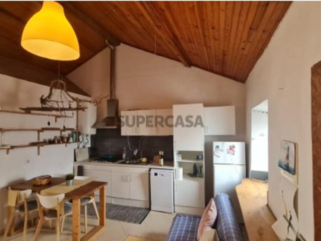 Moradia T2 com logradouro de 30 m2 | Póvoa de Penafirme, Torres Vedras