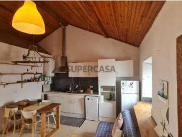 Moradia T2 com logradouro de 30 m2 | Póvoa de Penafirme, Torres Vedras
