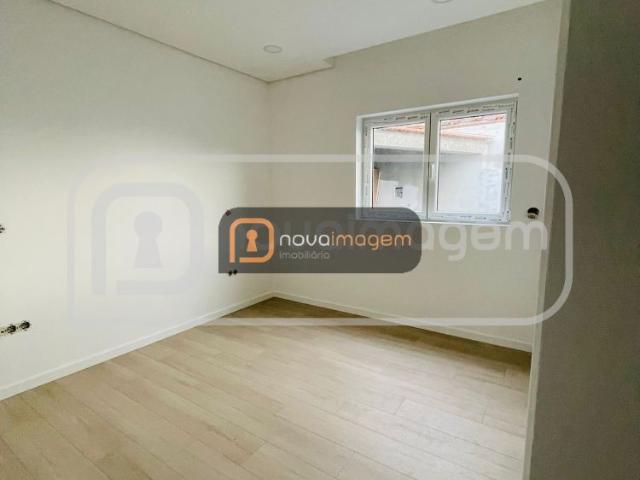 Moradia T2 com Pátio e Garagem | São Bernardo