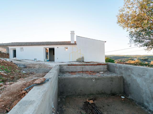 Moradia T2 com piscina e vista deslumbrante em Terena, Hortinhas