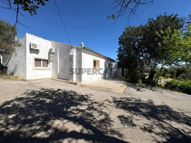 Moradia T2 com Piscina