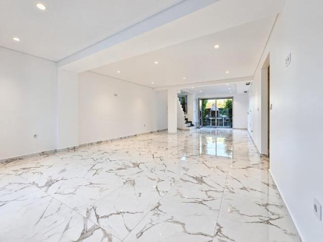 Moradia T2 completamente renovada, com terraço e jardim, a m. 60m² Golães