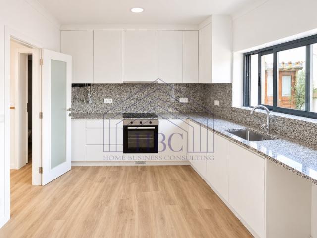 Moradia T2 Duplex Totalmente Remodelada em Vale Côvo Bombarral