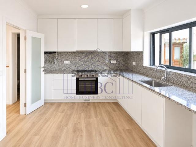 Moradia T2 Duplex Totalmente Remodelada em Vale Côvo Bombarral