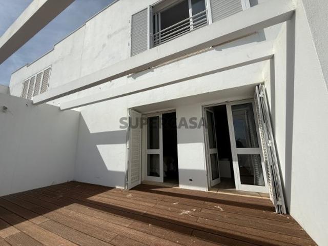 Moradia T2 Duplex em Condomínio de Luxo Praia Maria Luíza, Albufeira ALGARVE
