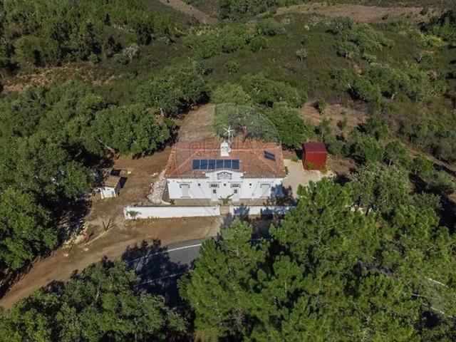 Moradia T2 de luxo à venda em Ameixial, Loulé RE/MAX Portugal