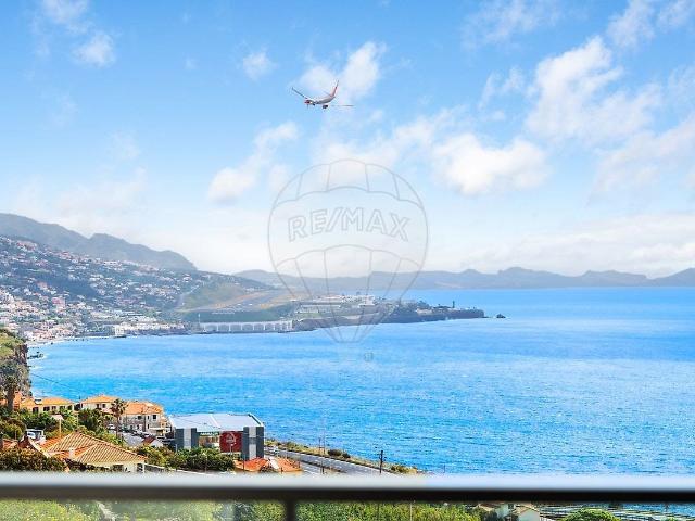 Moradia T2 de três pisos, localizada em Gaula, uma das 162m² Gaula