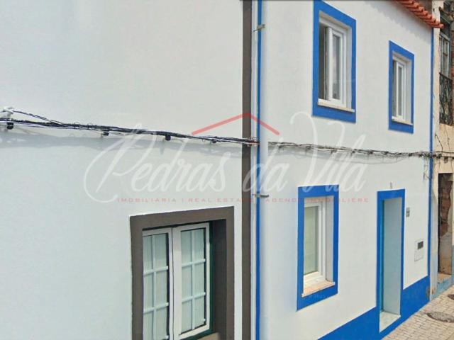 Moradia T2 de 75 m2 com terraço no centro da vila de Odemira