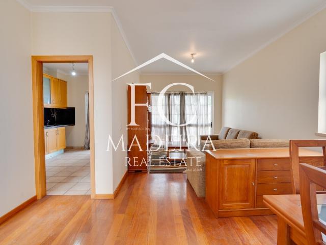 Moradia T2 Exclusiva Fc Madeira Real Estate localizada na cota baixa de Gaula