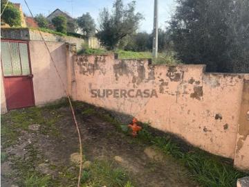 Moradia T3 em Madalena e Beselga